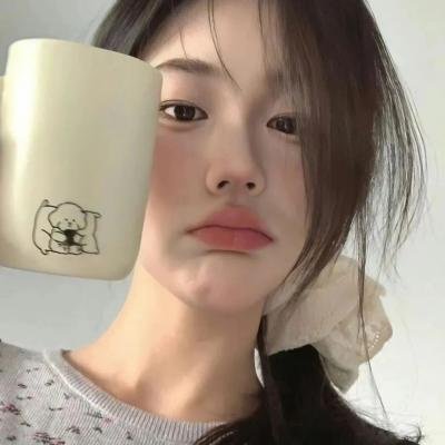 推动摇篮的手